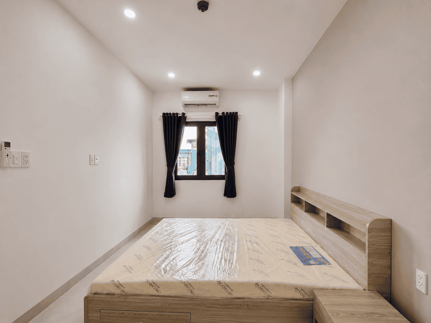 Chi tiết cột phào chỉ và ban công nhà phố tân cổ điển - Nguyên Phát (NP Group)
